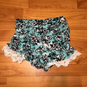 Turquoise comfy casual shorts